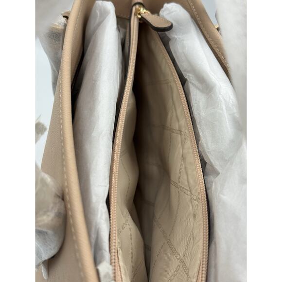 Michael Kors Jet Set Medium Tote Oyster Beige Leather Shoulder Bag NWT $228 - Picture 9 of 11